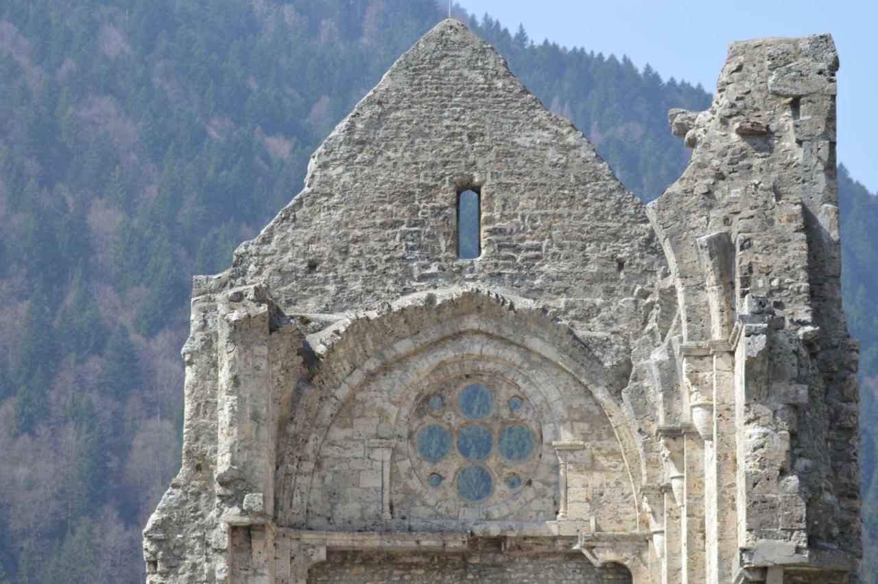 L'Ours Blanc Lodge Le Biot المظهر الخارجي الصورة